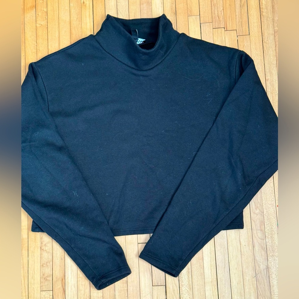Express Mock neck crop sweatshirt size XS